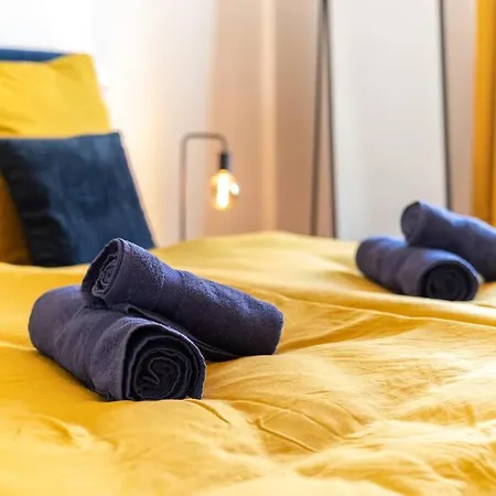 *4 Personen, 2 Zi, Zentrumsnah* * Pirna