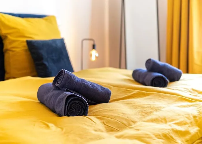 *4 Personen, 2 Zi, Zentrumsnah* * Pirna