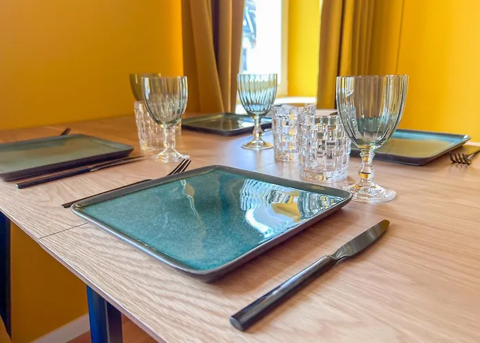 *4 Personen, 2 Zi, Zentrumsnah*